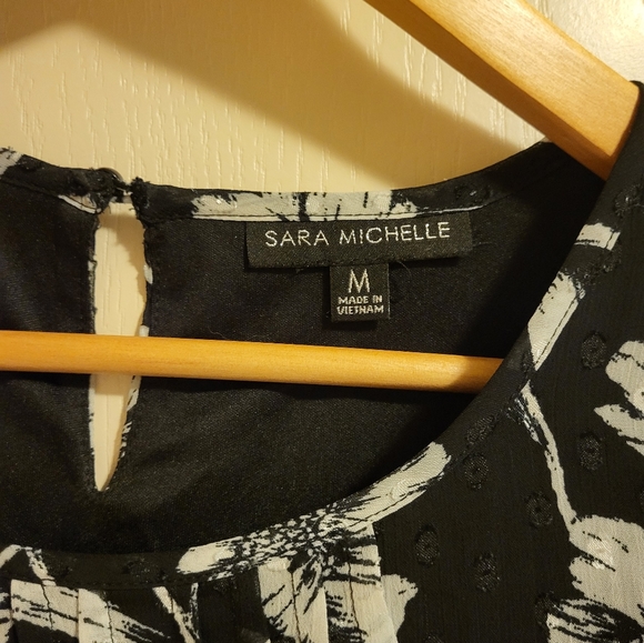 Sara Michelle Open Shoulder blouse Sz Medium - Picture 3 of 5